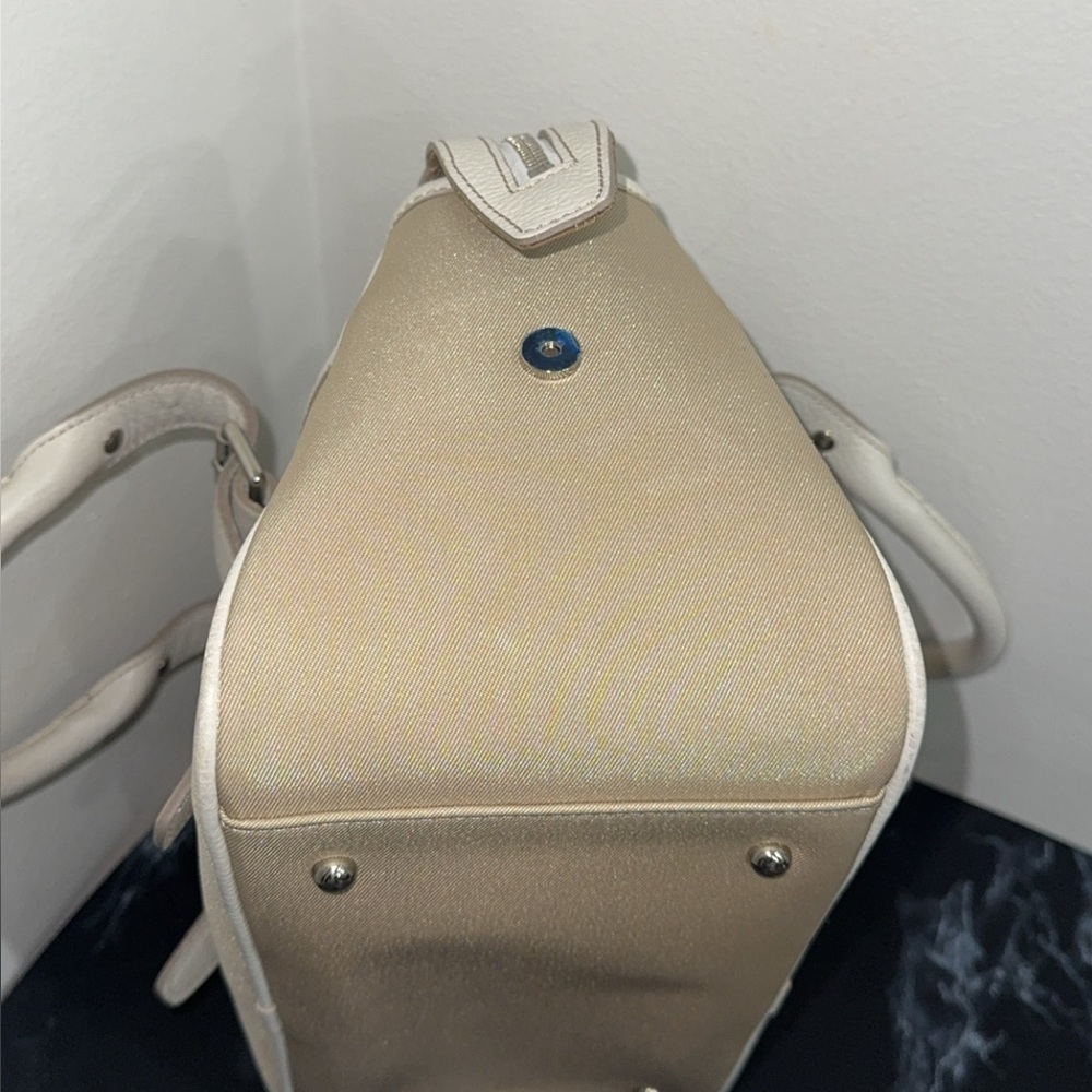 BURBERRY Leather Nylon Canvas Handbag Beige Ivory
Handbag AUTHENTIC - Picture 13 of 16
